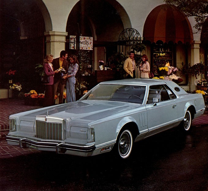 1977 Lincoln Continental Mark V Brochure Page 7